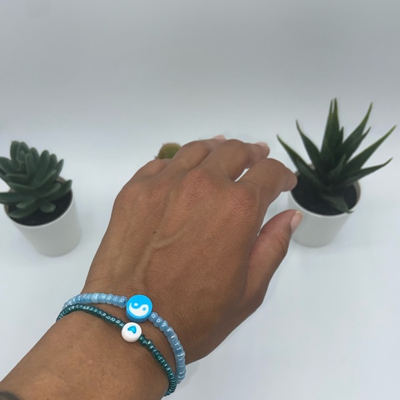 Handmade Trendy Y2K Inspired Glass Seed Bead Bracelet Set - Picture 3 of 8